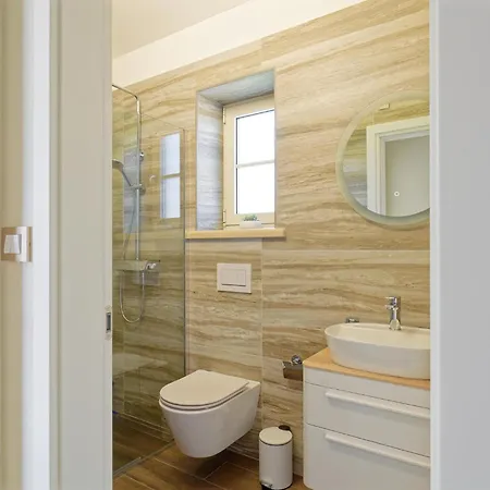 Vego By Rent Istria ヴィラ Muntrilj